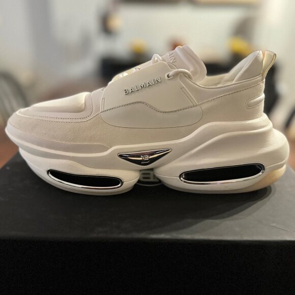 Balmain men's luxury white suede sneaker US 11 - EU 44 Brand new in box - Picture 1 of 9